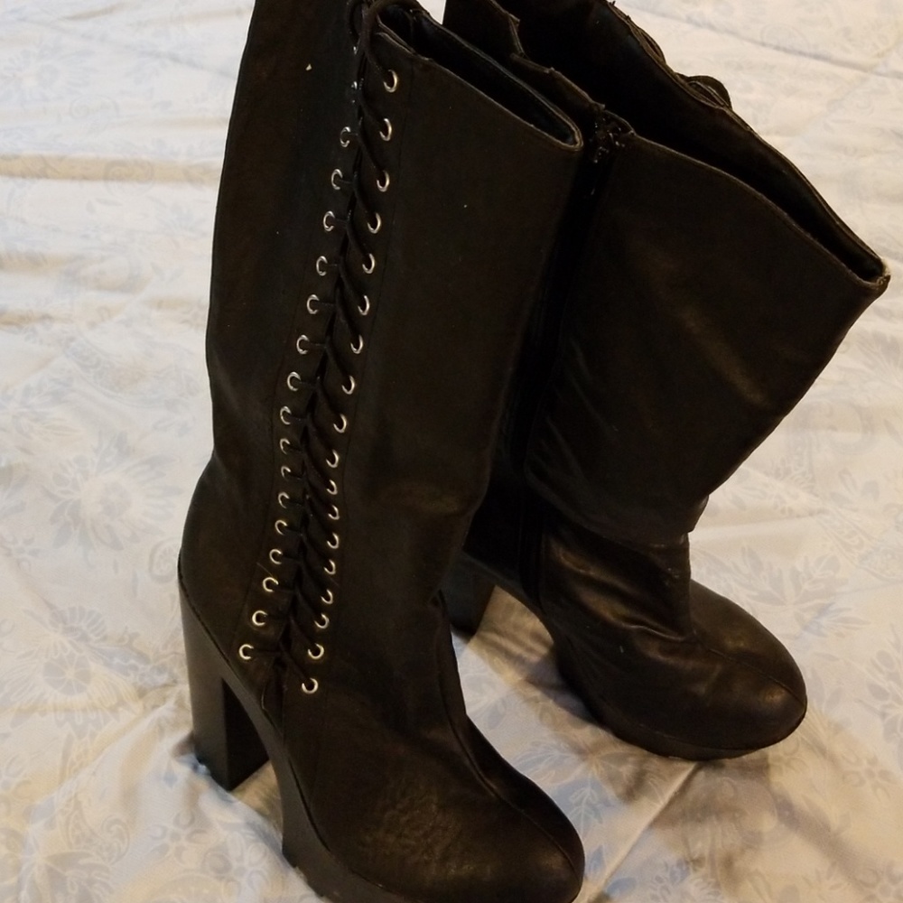 Boots - Picture 2 of 3